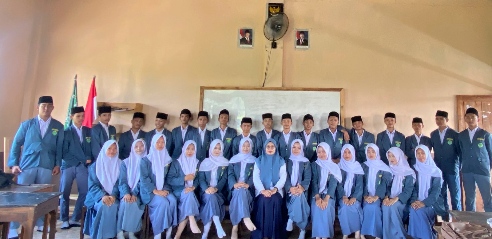ATUR WAKTUMU, BUKAN BIARKAN WAKTUMU YANG MENGATURMU