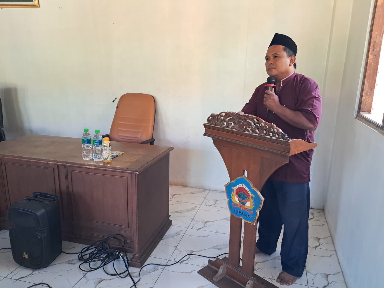 Ma' ruf, S. E., M. Pd., calon Kepala MTs Nahdlatul Fata.
